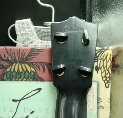 mouse geetars handle